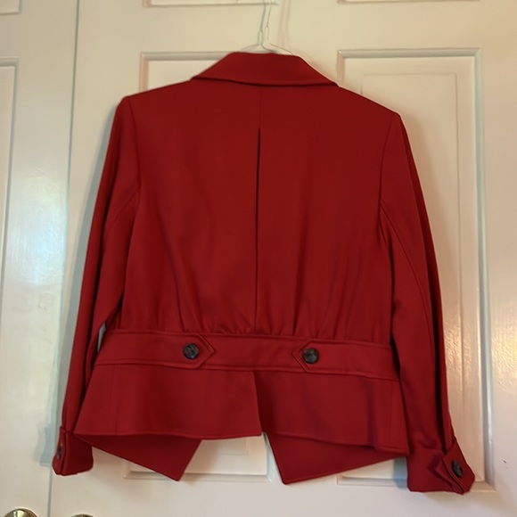Red jacket - Picture 2 of 3
